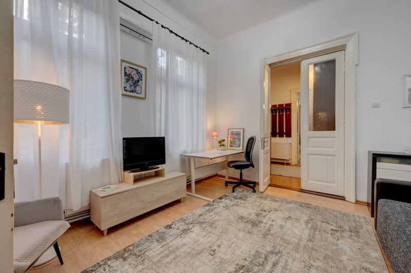 Vitan Casa interbelica cu farmec, in apropiere de Mall Vitan