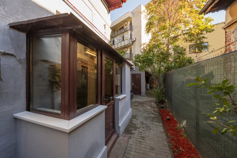 Vitan Casa interbelica cu farmec, in apropiere de Mall Vitan